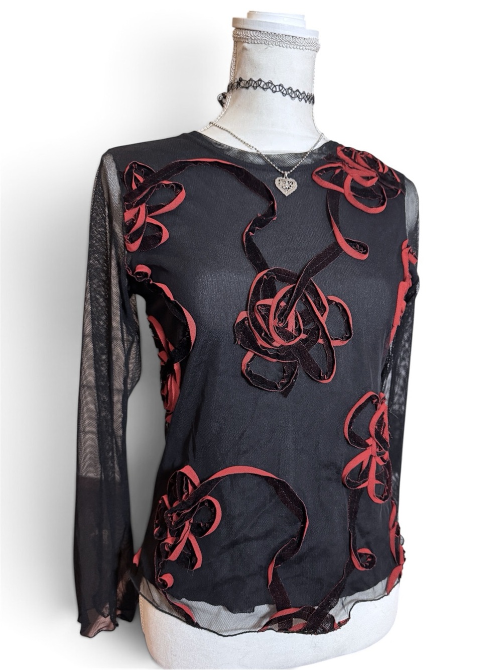 MESH ROSE APPLIQUÉ 90S Y2K TOP SHEER WHIMSY GOTH 🥀❤️